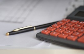 お金の見える化で無理のない資金計画を立てる